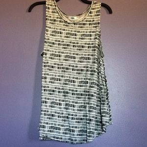 Black and white tank